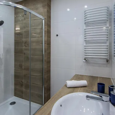 Izerskie - Ul. Sienkiewicza 9 アパート