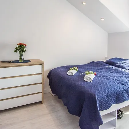 アパート Izerskie - Ul. Sienkiewicza 9 *