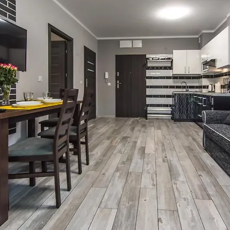 アパート Izerskie - Ul. Sienkiewicza 9 *