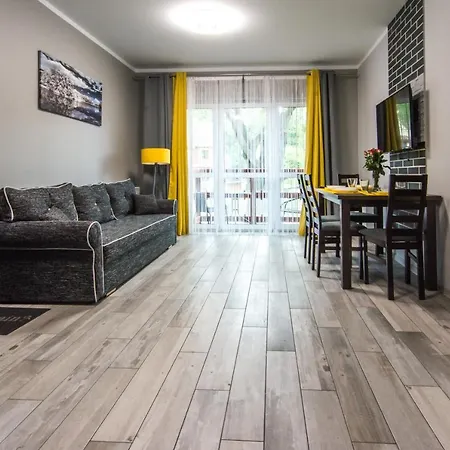 アパート Izerskie - Ul. Sienkiewicza 9 *