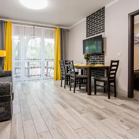 Izerskie - Ul. Sienkiewicza 9 アパート