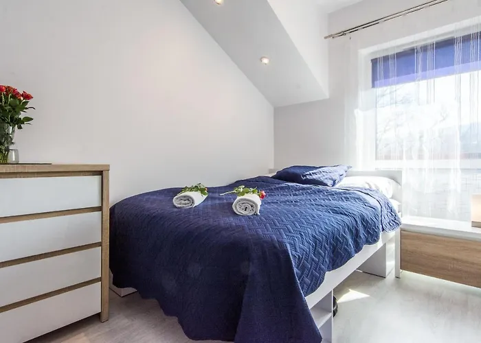 Izerskie - Ul. Sienkiewicza 9 *