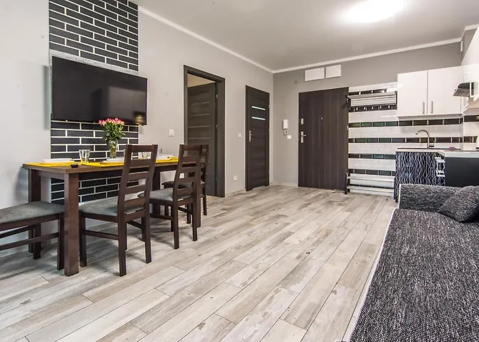 Izerskie - Ul. Sienkiewicza 9 아파트 *